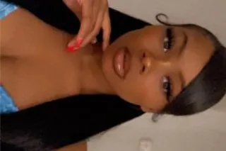 Absolutely Stunning Miiaa - Image 3